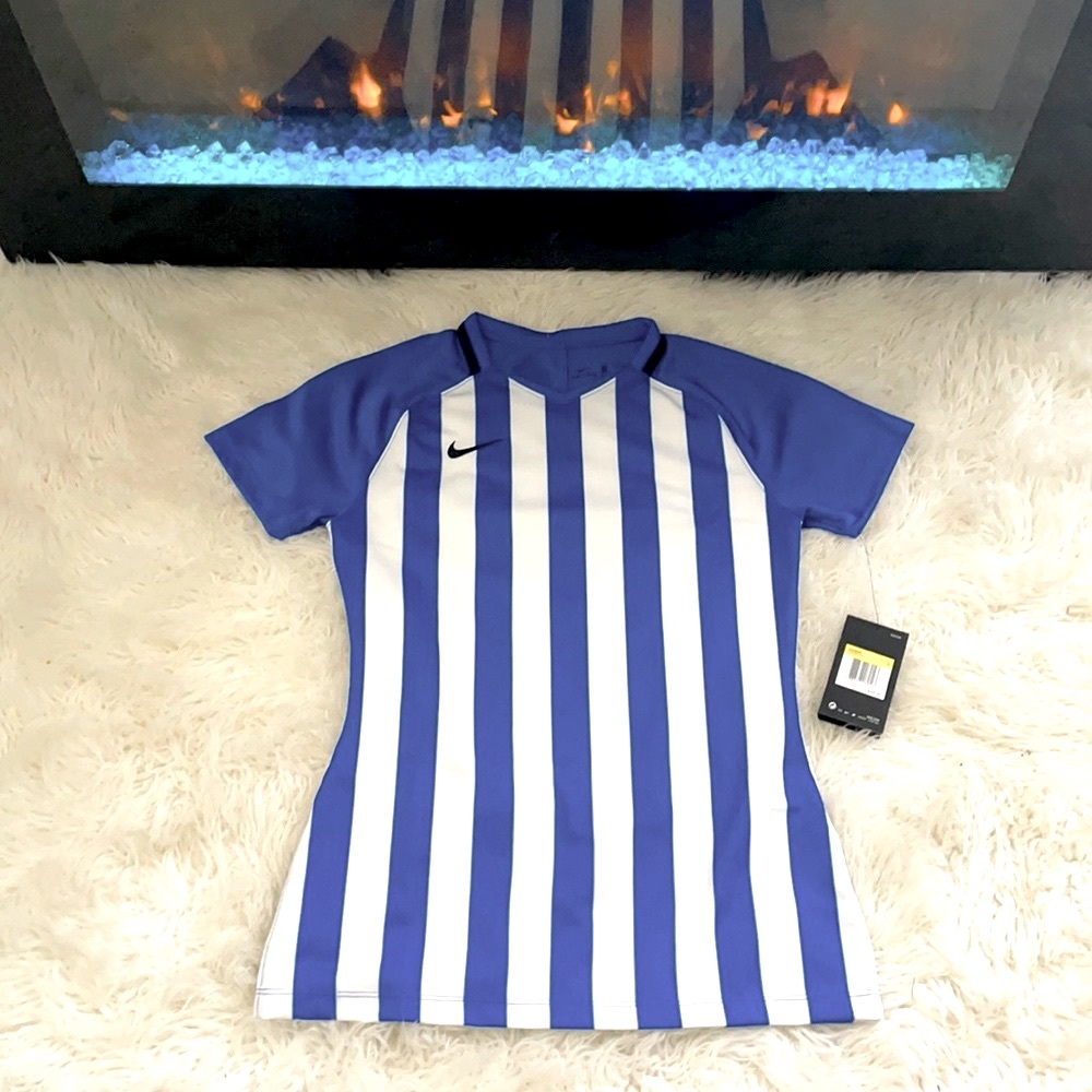 Nike with dry fit tech Jersey. Size Small